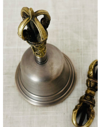 Cloche tibétaine en bronze